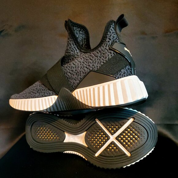 Shoes - Picture 4 of 5